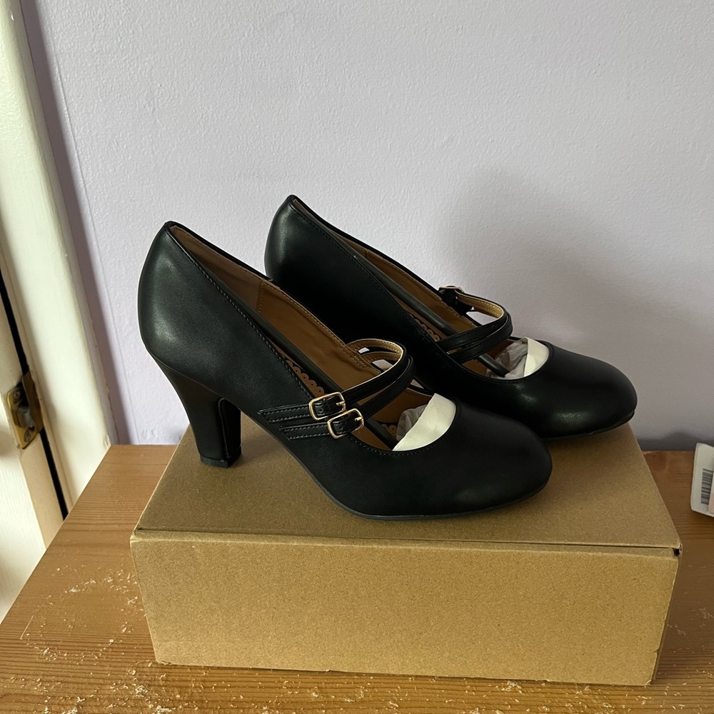 Classic Black Mary Jane Heels with Vintage Charm